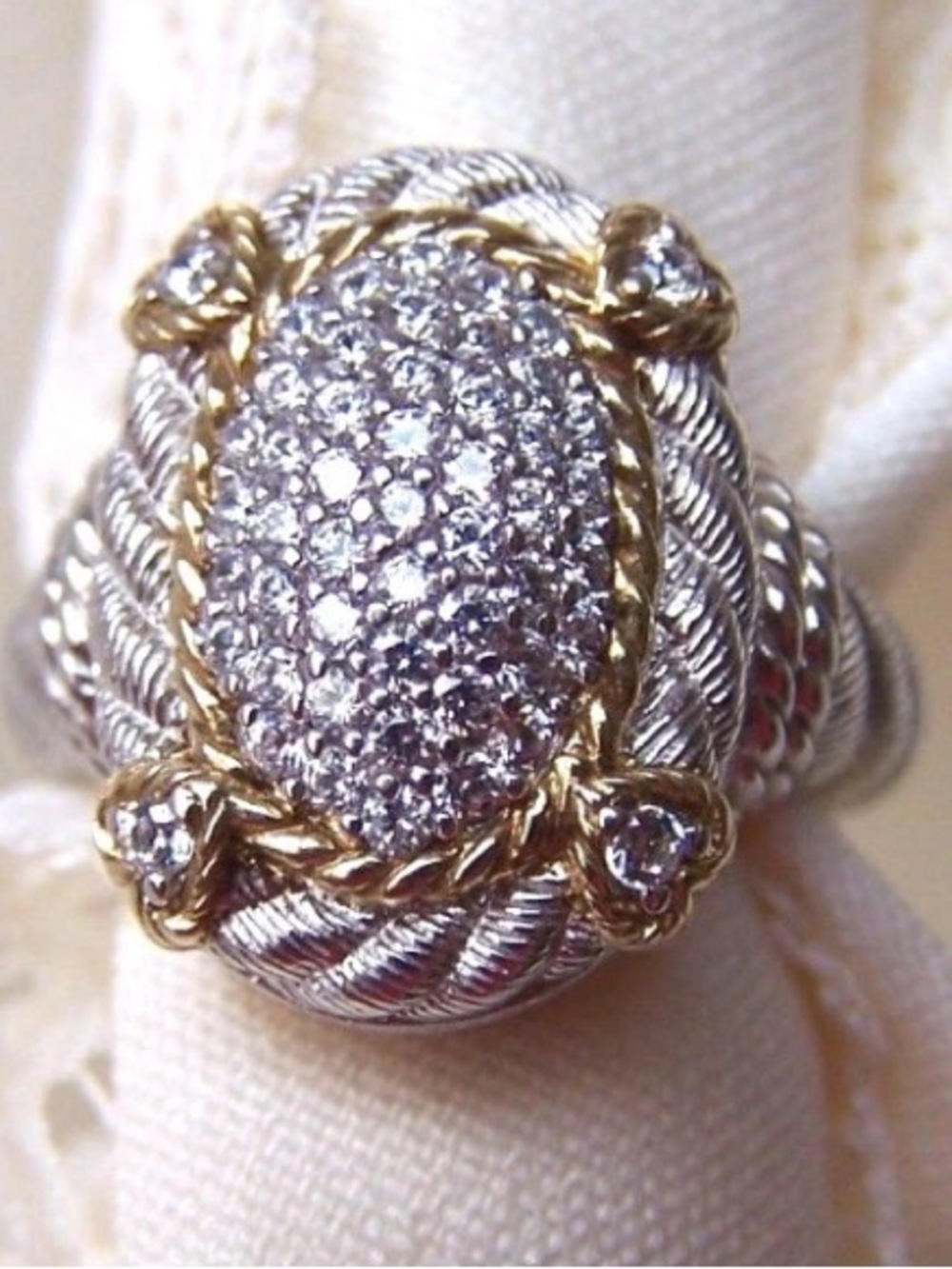 Stunning Judith Ripka Ring 💍 - Picture 9 of 10